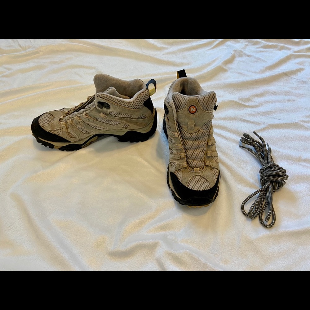 Ladies Merrell size 7 Continuum hiking boots